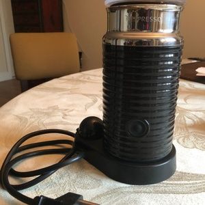 Nespresso Aeroccino 3 Milk Frother